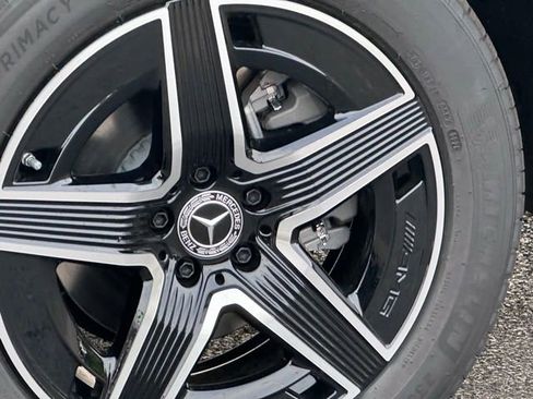 New 2026 Mercedes-Benz GLC 300 4MATIC image 14