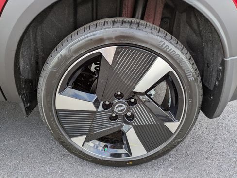 New 2026 Nissan Kicks SR image 12