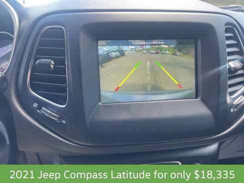 Used 2021 Jeep Compass Latitude AWD/4WD image 19
