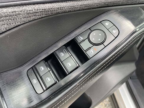 Used 2023 Nissan Rogue SV FWD image 6