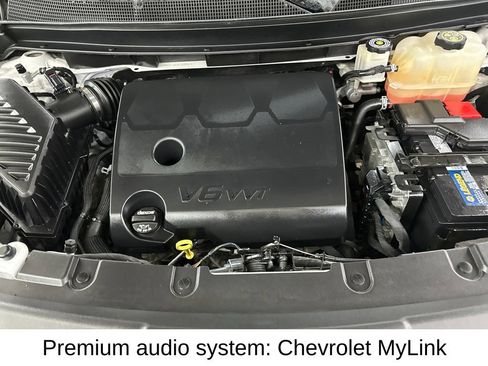 Used 2021 Chevrolet Traverse RS FWD image 19