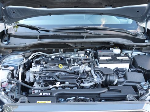 Certified 2024 Toyota Corolla Cross XLE FWD image 13