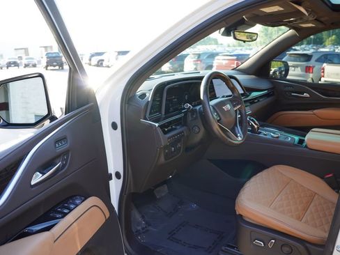 Certified 2022 Cadillac Escalade Sport w/ Touring Package AWD/4WD image 15