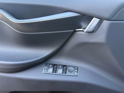 Used 2020 Tesla Model X Performance image 27
