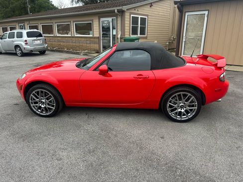 Used 2008 MAZDA MX-5 Miata Sport w/ Convenience Pkg RWD image 4