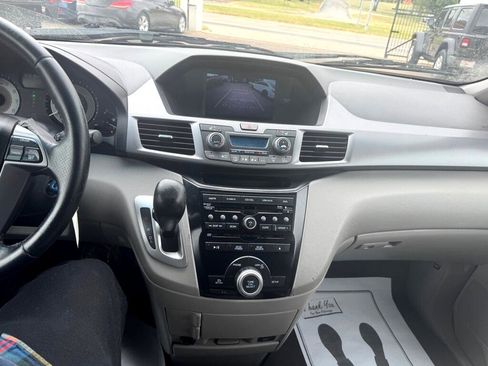 Used 2011 Honda Odyssey EX-L image 12