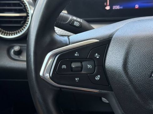 Used 2024 Chevrolet Trax ACTIV w/ Sunroof Package FWD image 28