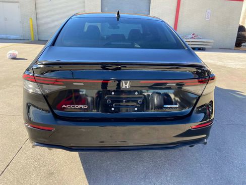 Used 2025 Honda Accord Sport image 6