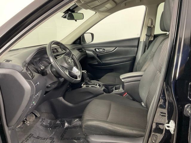 Used 2020 Nissan Rogue SV AWD/4WD image 18