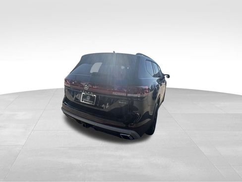 New 2026 Volkswagen Atlas Peak Edition AWD/4WD image 4