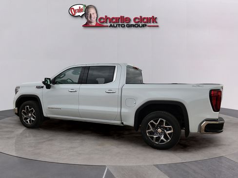 New 2026 GMC Sierra 1500 SLT w/ SLT Convenience Package AWD/4WD image 2
