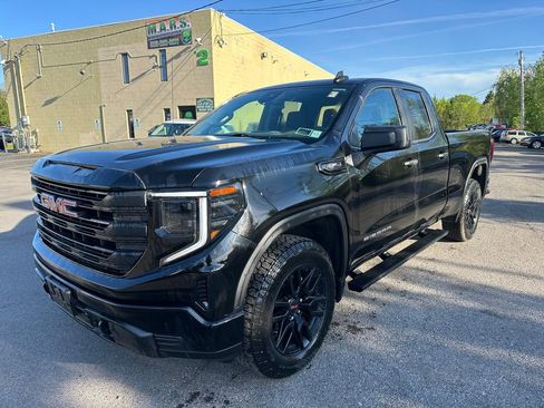 Used 2023 GMC Sierra 1500 Pro w/ Graphite Edition AWD/4WD image 8
