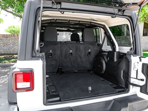 Used 2022 Jeep Wrangler Unlimited Sport image 63