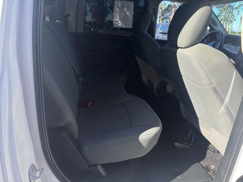 Used 2018 RAM 1500 Express w/ Express Value Package image 35