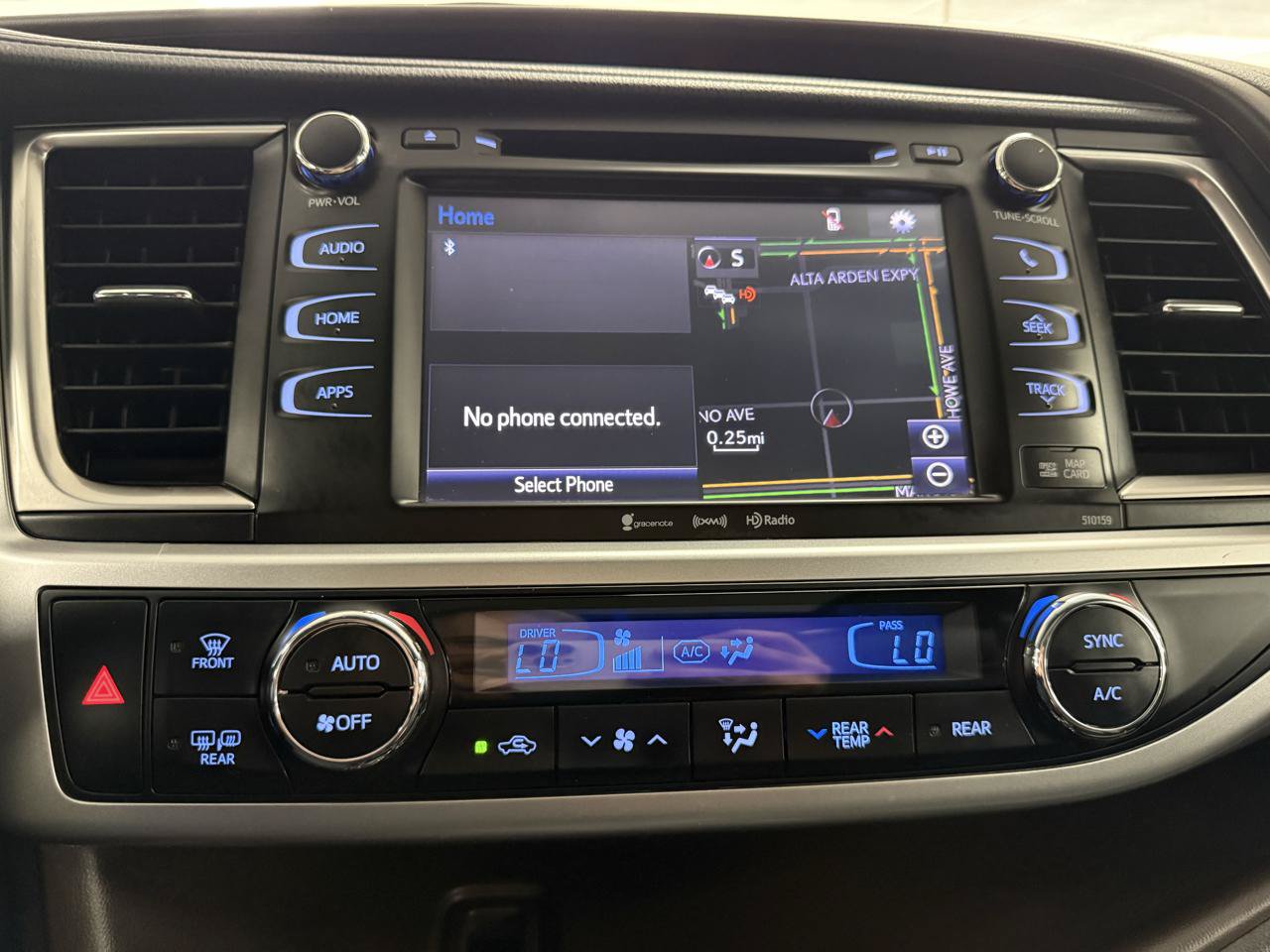 Used 2016 Toyota Highlander XLE AWD/4WD image 19
