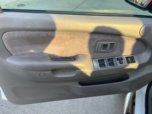 Used 2004 Toyota Tacoma PreRunner RWD image 18
