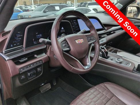 Used 2023 Cadillac Escalade Sport Platinum image 2