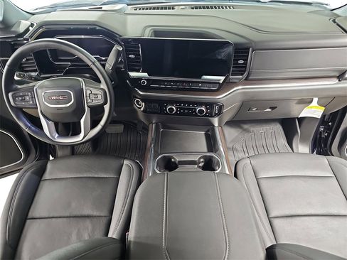 Certified 2025 GMC Sierra 2500 SLT w/ SLT Premium Package image 13