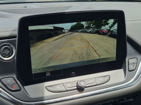 Used 2025 Chevrolet Blazer LT image 19