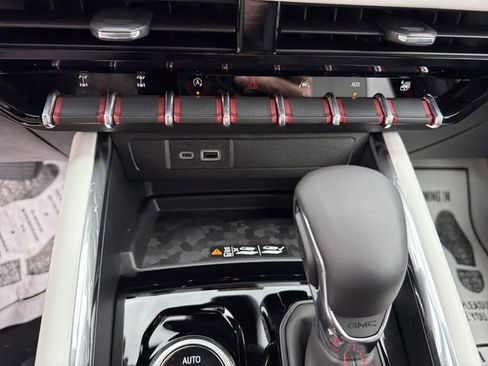 New 2026 GMC Canyon AT4X AWD/4WD image 23