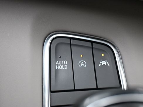 Used 2023 Cadillac Escalade Sport Platinum w/ LPO, ONYX Package AWD/4WD image 36