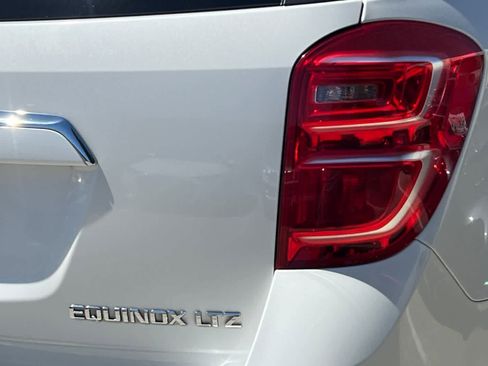 Used 2016 Chevrolet Equinox LTZ w/ Enhanced Convenience Package FWD image 16
