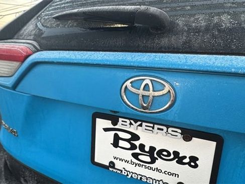 Used 2019 Toyota RAV4 LE image 32