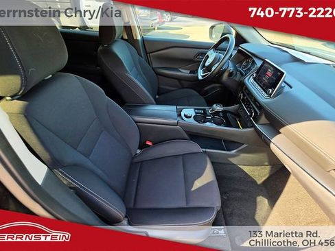 Used 2024 Nissan Rogue S AWD/4WD image 27