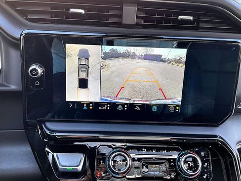 Used 2023 GMC Sierra 1500 AT4X image 14