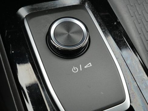 Used 2025 Buick Enclave Sport Touring AWD/4WD image 53