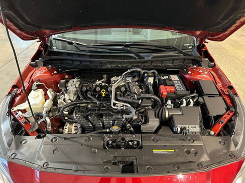 Used 2025 Nissan Altima 2.5 SV image 32