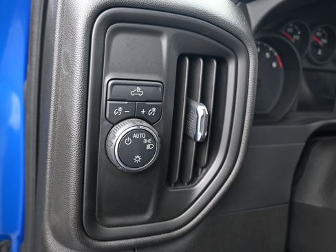 Used 2022 Chevrolet Silverado 1500 Custom image 14