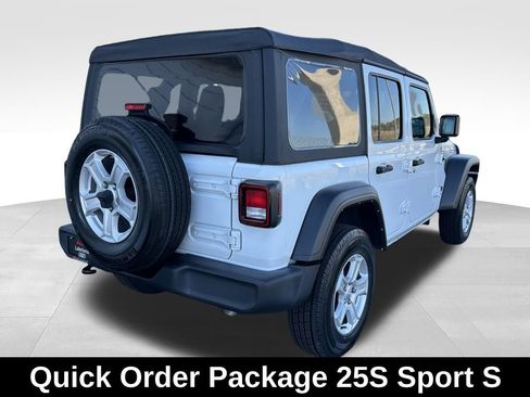 Used 2022 Jeep Wrangler Unlimited Sport AWD/4WD image 5