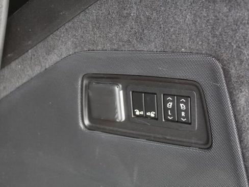 Used 2021 Cadillac Escalade Sport Platinum AWD/4WD image 7