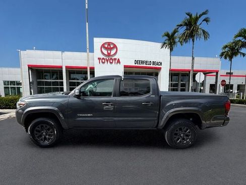 Used 2023 Toyota Tacoma SR5 w/ Technology Package RWD image 4