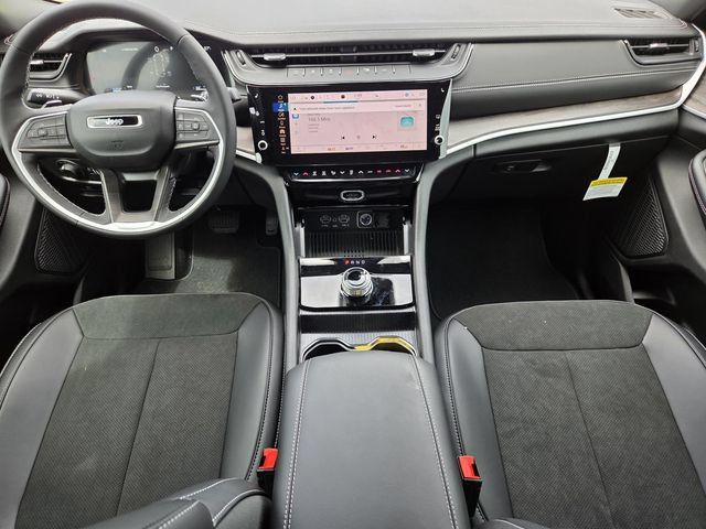 New 2026 Jeep Grand Cherokee L 2WD image 11