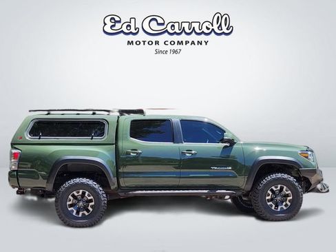 Used 2021 Toyota Tacoma TRD Off-Road w/ TRD Premium Off Road Package AWD/4WD image 4