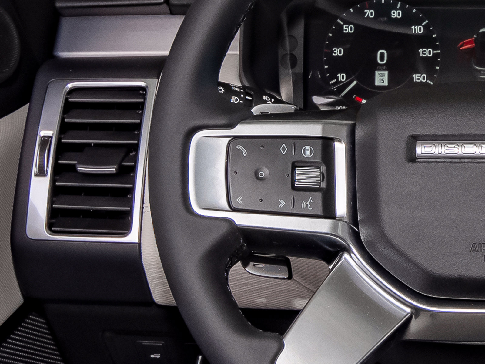New 2026 Land Rover Discovery Limited Edition AWD/4WD image 15