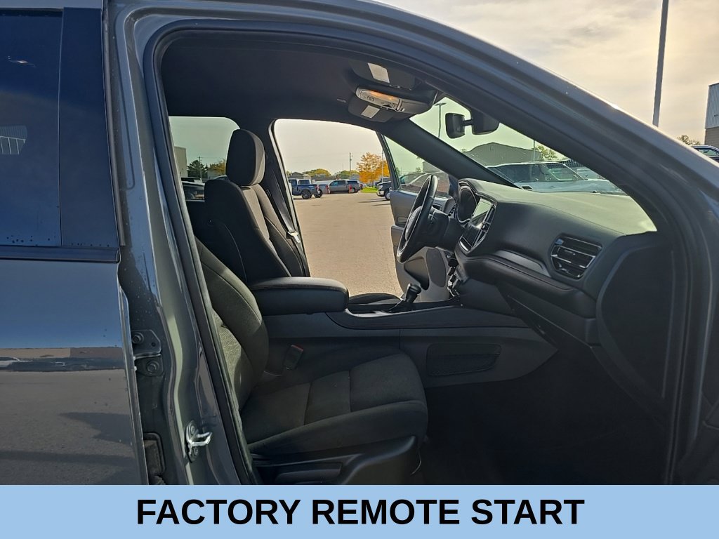 Used 2025 Dodge Durango GT AWD/4WD image 18