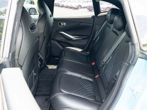 Used 2021 Aston Martin DBX AWD/4WD image 48