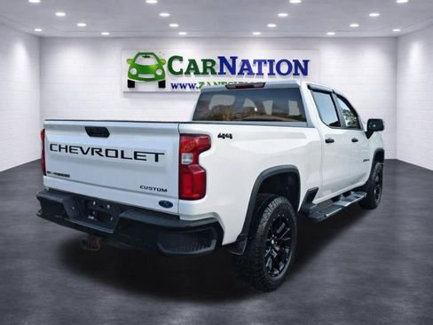 Used 2021 Chevrolet Silverado 2500 Custom w/ Custom Convenience Package image 3