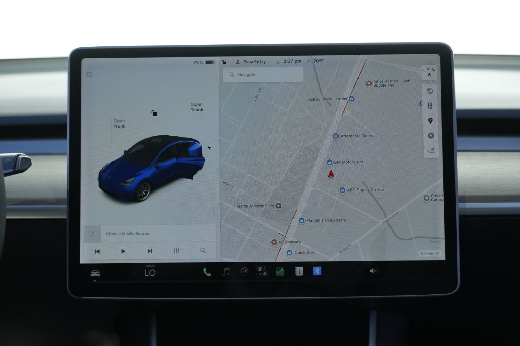Used 2020 Tesla Model Y Long Range AWD/4WD image 40