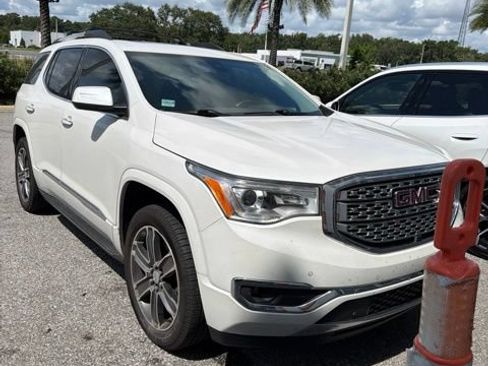 Used 2019 GMC Acadia Denali w/ Technology Package FWD image 1