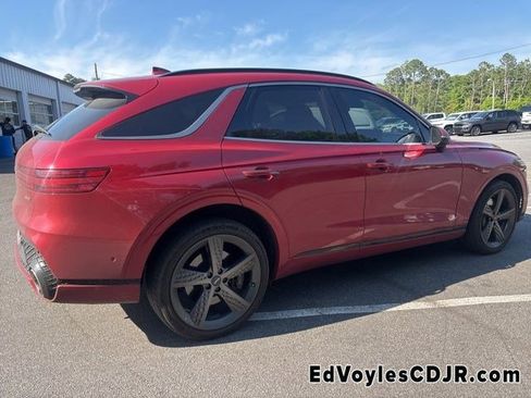 Used 2024 Genesis GV70 2.5T w/ Sport Prestige Package image 8