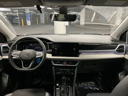 New 2026 Volkswagen Taos SEL AWD/4WD image 7