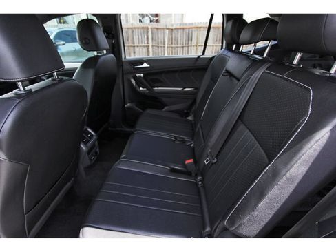 Used 2023 Volkswagen Tiguan SE R-Line FWD image 10