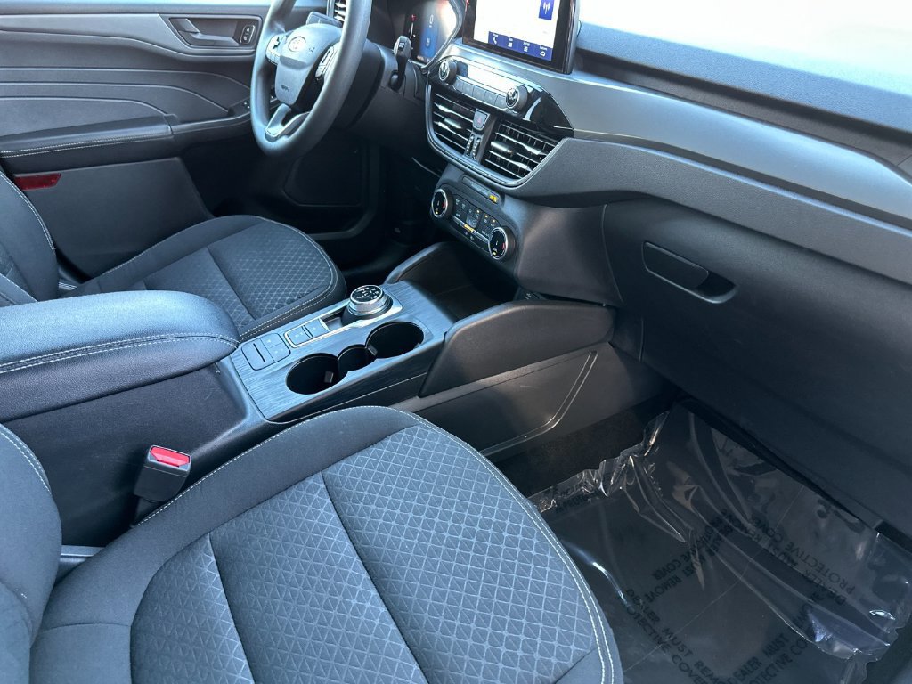 Certified 2025 Ford Escape Active AWD/4WD image 15