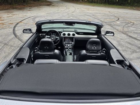 Used 2022 Ford Mustang Premium RWD image 16