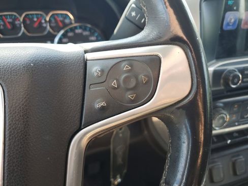 Used 2017 GMC Sierra 2500 SLE w/ Suspension Package, Off-Road AWD/4WD image 20
