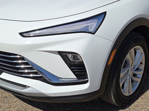 Used 2025 Buick Envista Preferred image 9